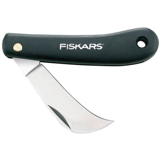 Купить Изогнутый нож для прививок Fiskars с доставкой по РФ. В интернет-магазине Grassmart.ru
